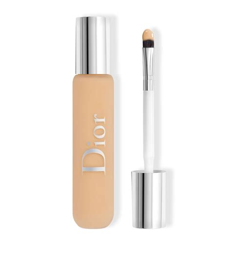 dior flash concealer.